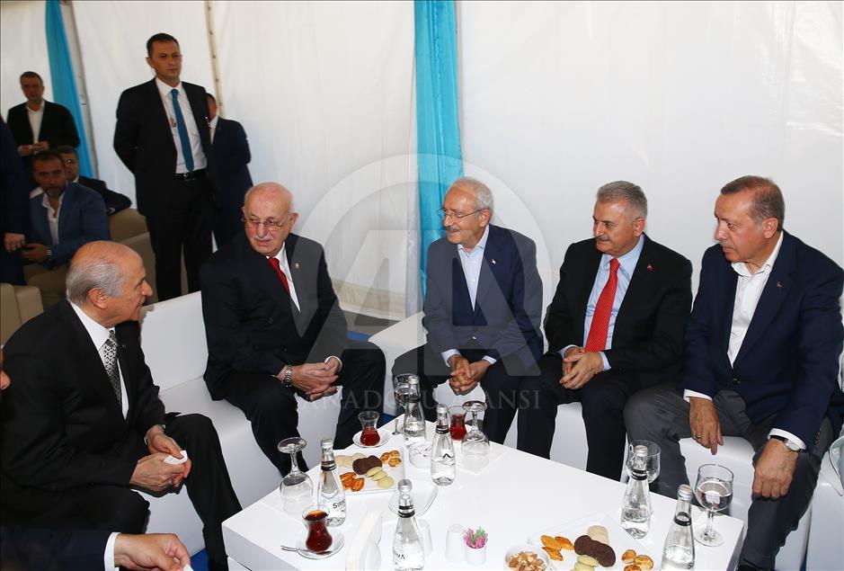 "Demokrasi ve Şehitler Mitingi"