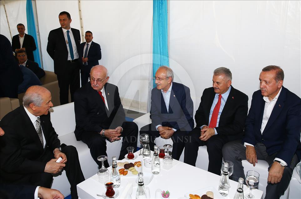 "Demokrasi ve Şehitler Mitingi"