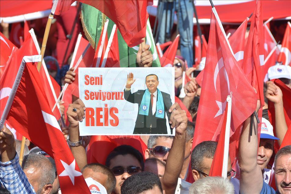"Demokrasi ve Şehitler Mitingi"
