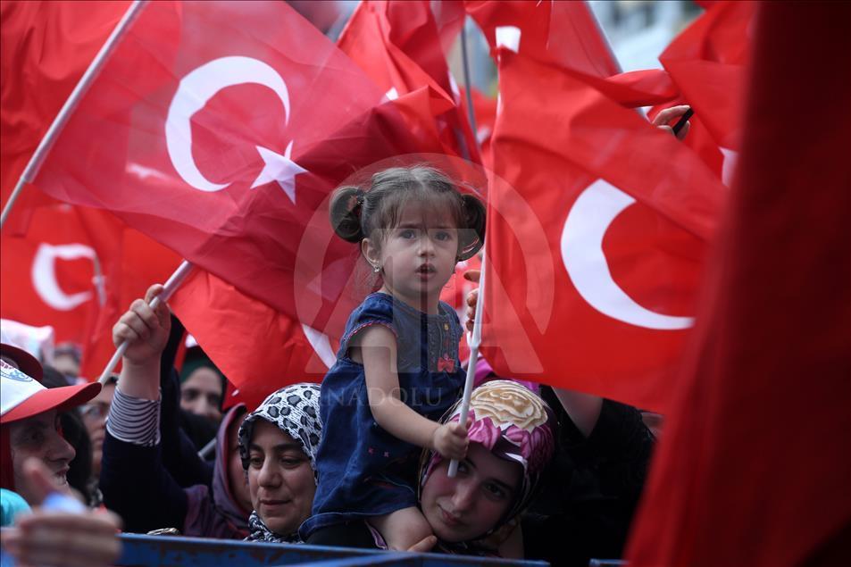 "Demokrasi ve Şehitler Mitingi"