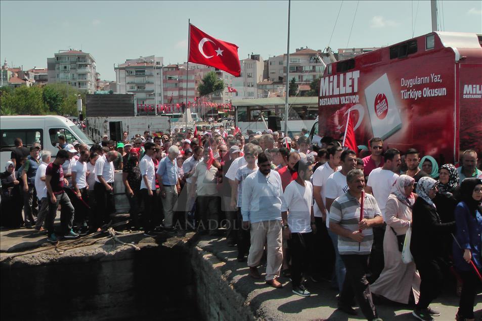 Milyonlar Yenikapı'daki miting alanında toplanmaya başladı