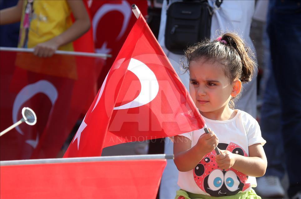 "Demokrasi ve Şehitler Mitingi"
