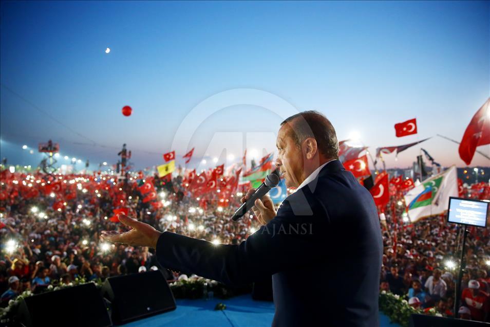 Demokrasi ve Şehitler Mitingi
