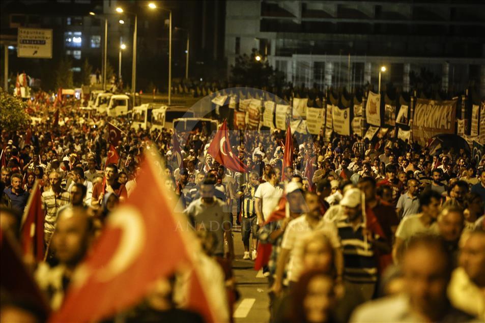 Erdoğan, demokrasi nöbeti tutan vatandaşlara seslenecek