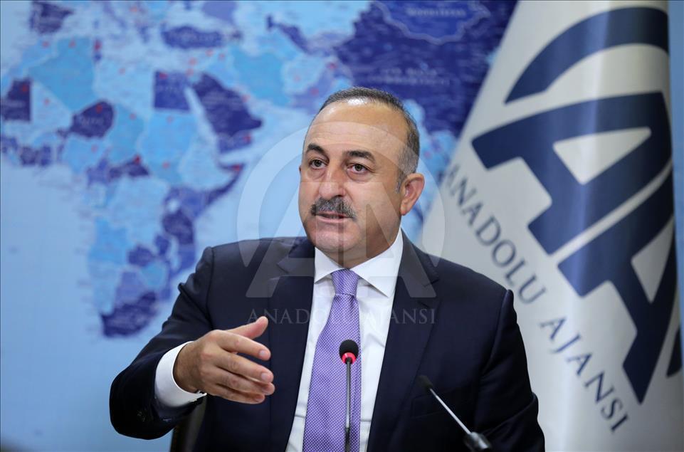Dışişleri Bakanı Mevlüt Çavuşoğlu AA Editör Masası'nda