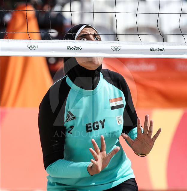 Egypt’s hijab-wearing volleyballer raises eyebrows in Rio