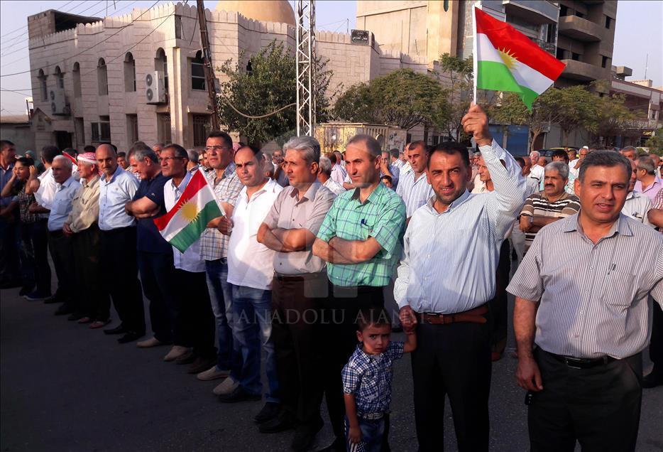 Kamışlı'da Kürtler PYD'yi protesto etti