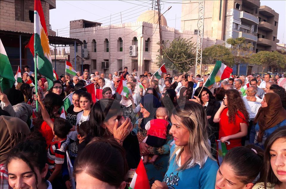 Kamışlı'da Kürtler PYD'yi protesto etti