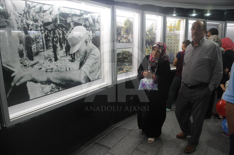 17 Ağustos Depreminde yakınlarını kaybedenler mezarlıklarda
