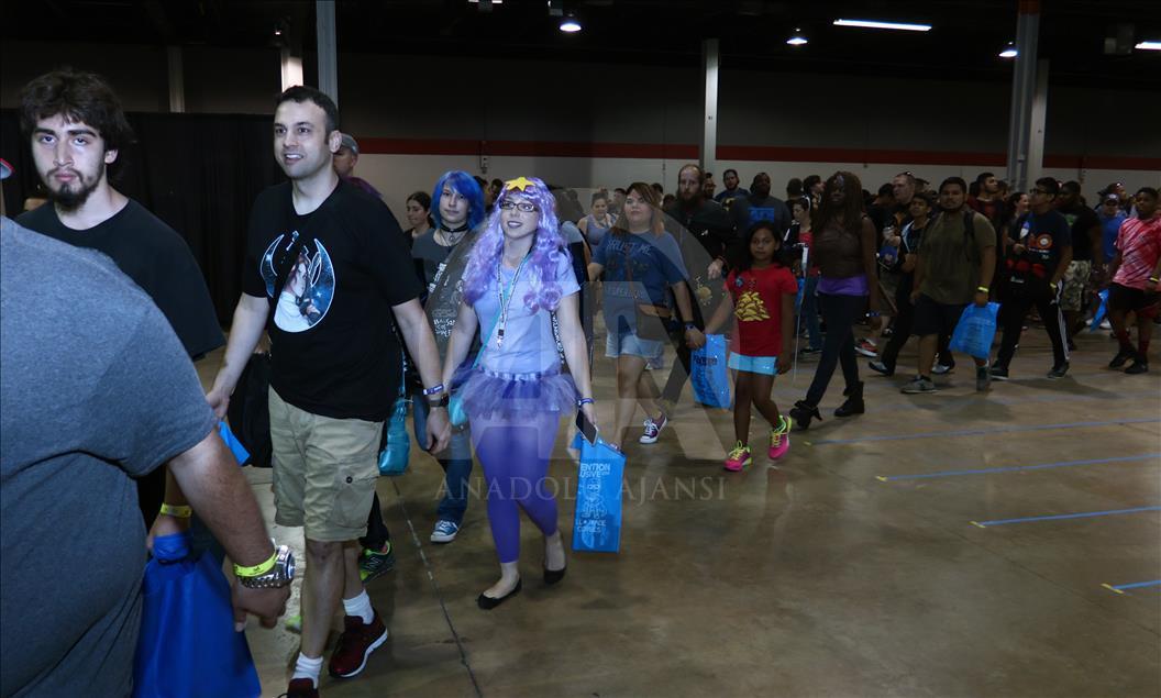 Chicago Comic Con Fuarı başladı