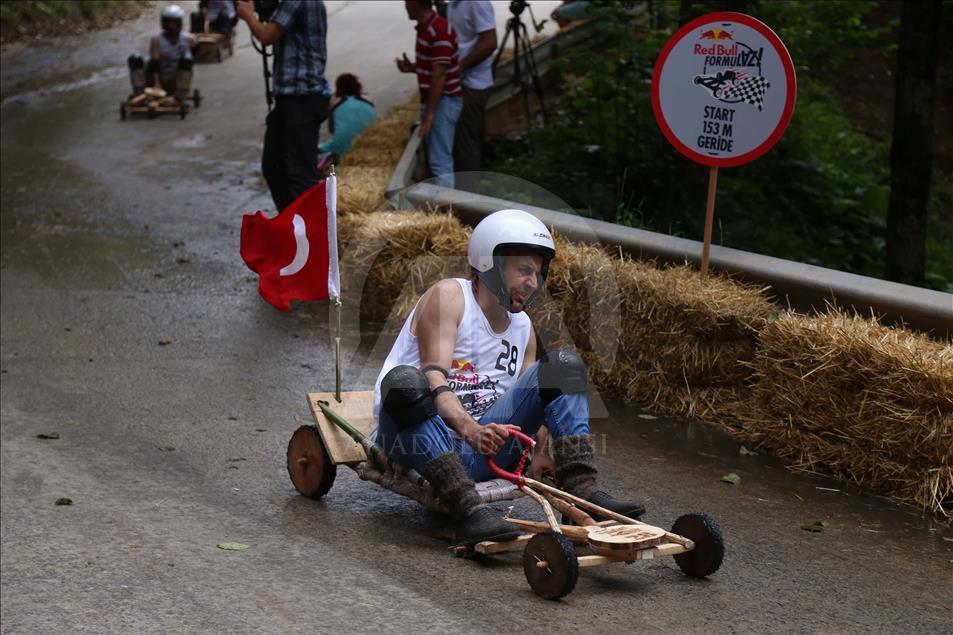 8. Geleneksel Formulaz Tahta Araba Şenliği