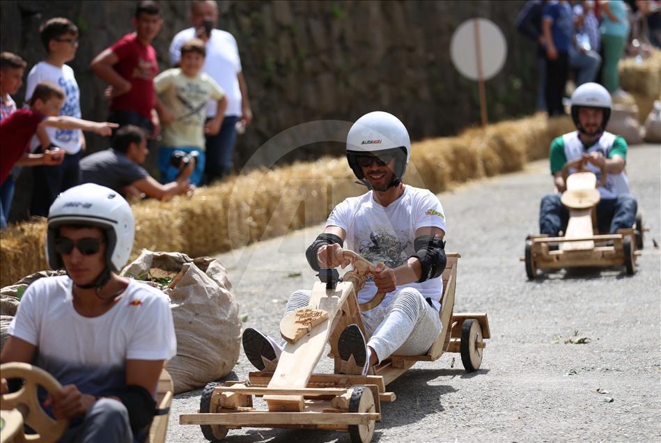 8. Geleneksel Formulaz Tahta Araba Şenliği