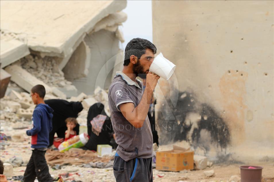 Suriye’de DAEŞ ve PYD’den kaçışlar sürüyor