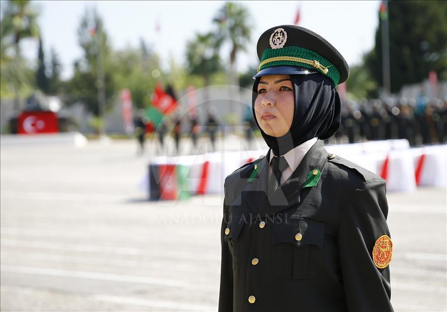 Afgan kadın subay ve astsubay adaylarını TSK yetiştirdi