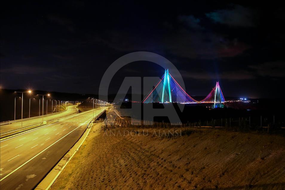 Turkey unveils 3rd Bosphorus bridge