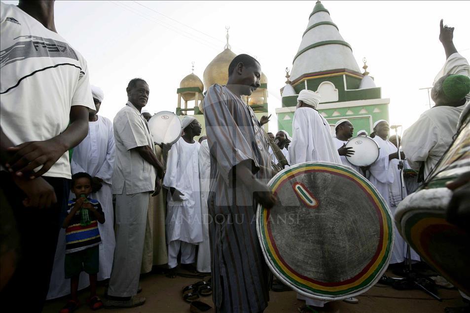 Sudan'da Sufilerin zikir halkası