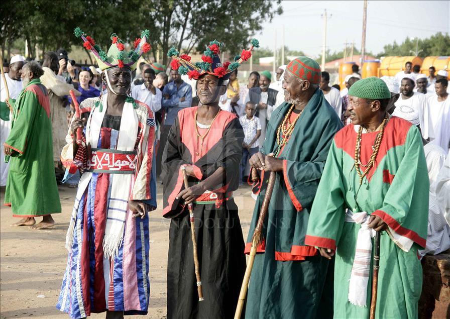 Sudan'da Sufilerin zikir halkası
