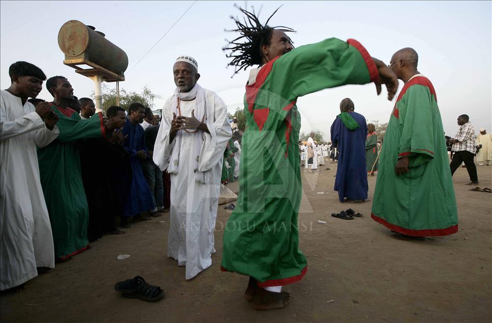 Sudan'da Sufilerin zikir halkası
