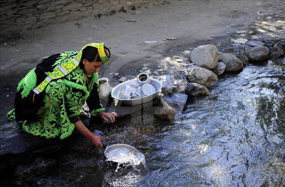 Čuvarice tradicije u Pakistanu: Žene iz naroda Kalash koji vjeruje da je potomak Aleksandra Velikog