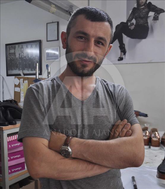 Ayakkabıcıların bayram telaşı