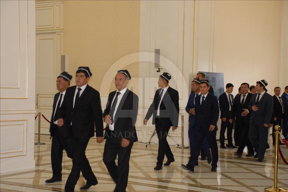 Özbekistan Cumhurbaşkanı Kerimov defnedildi