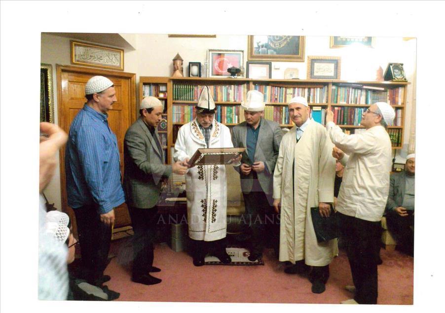 FETÖ'nün "fotoğraf albümü" ele geçirildi