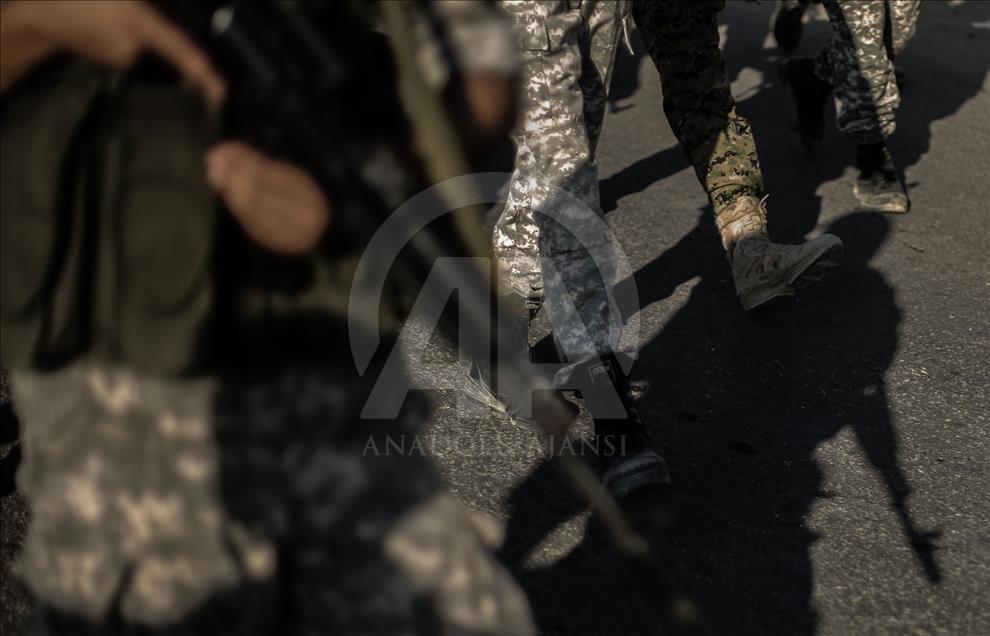 القسام يجوب شوارع غزة بتكبيرات العيد