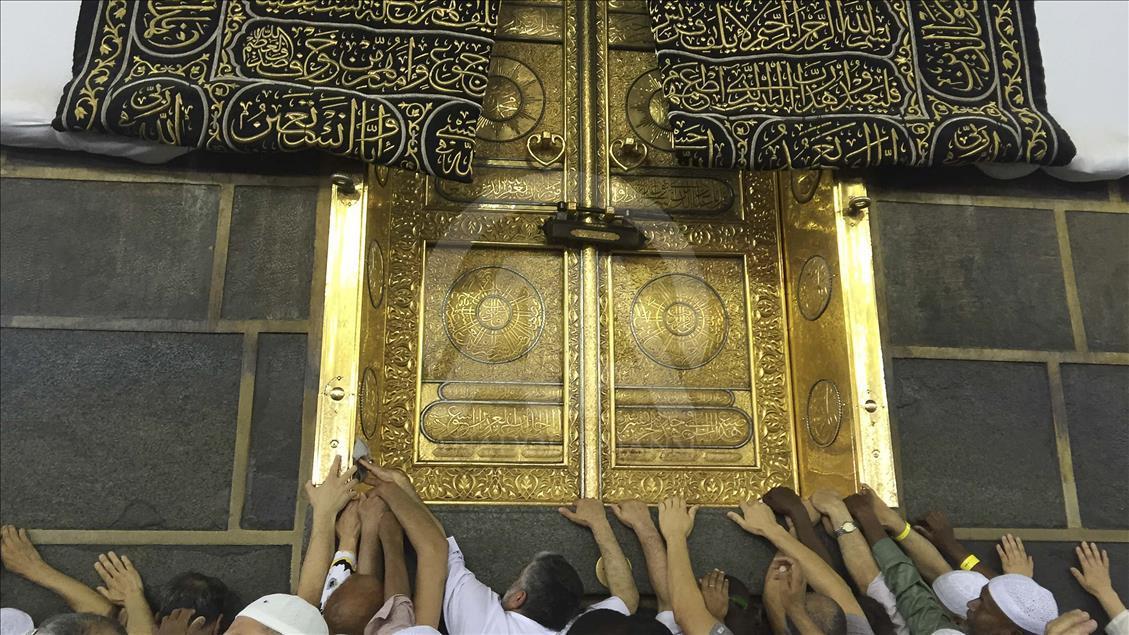 Kabe'den insan manzaraları