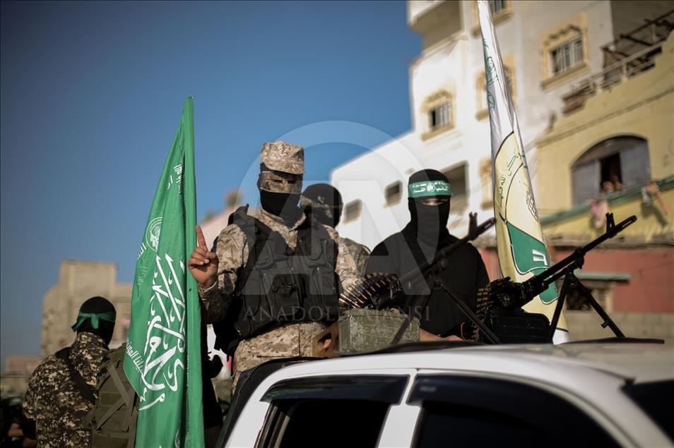 القسام يجوب شوارع غزة بتكبيرات العيد
