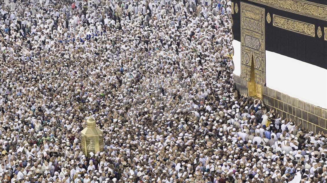 Kabe'den insan manzaraları