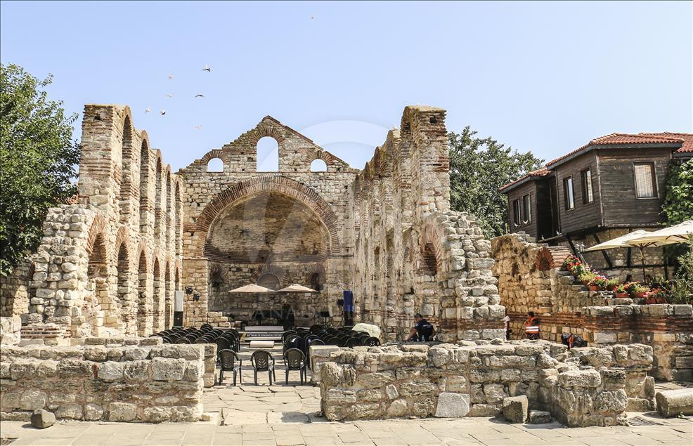 Modern yaşamla tarihin buluştuğu belde: Nessebar
