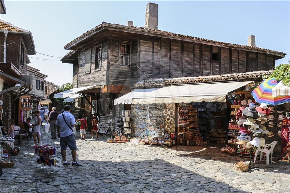 Modern yaşamla tarihin buluştuğu belde: Nessebar
