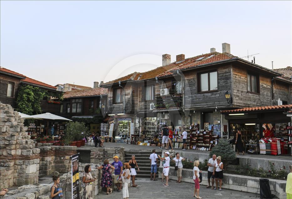 Modern yaşamla tarihin buluştuğu belde: Nessebar
