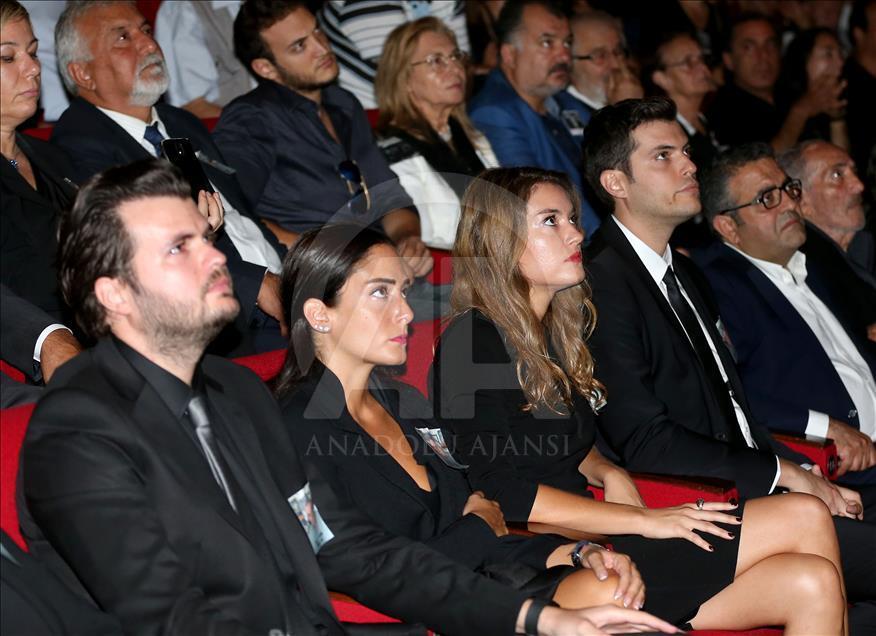 Sanatçı Tarık Akan son yolculuğuna uğurlanıyor
