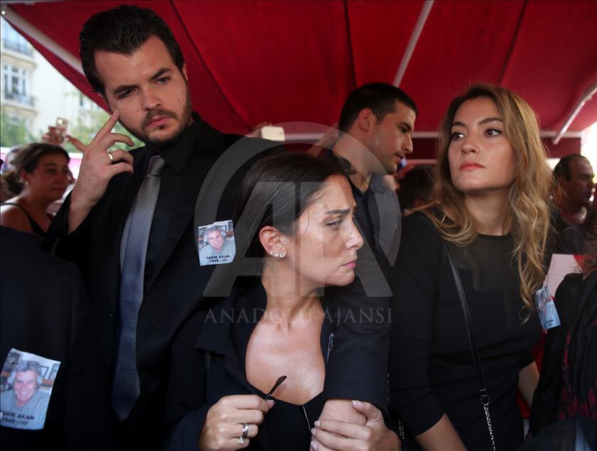 Sanatçı Tarık Akan son yolculuğuna uğurlanıyor