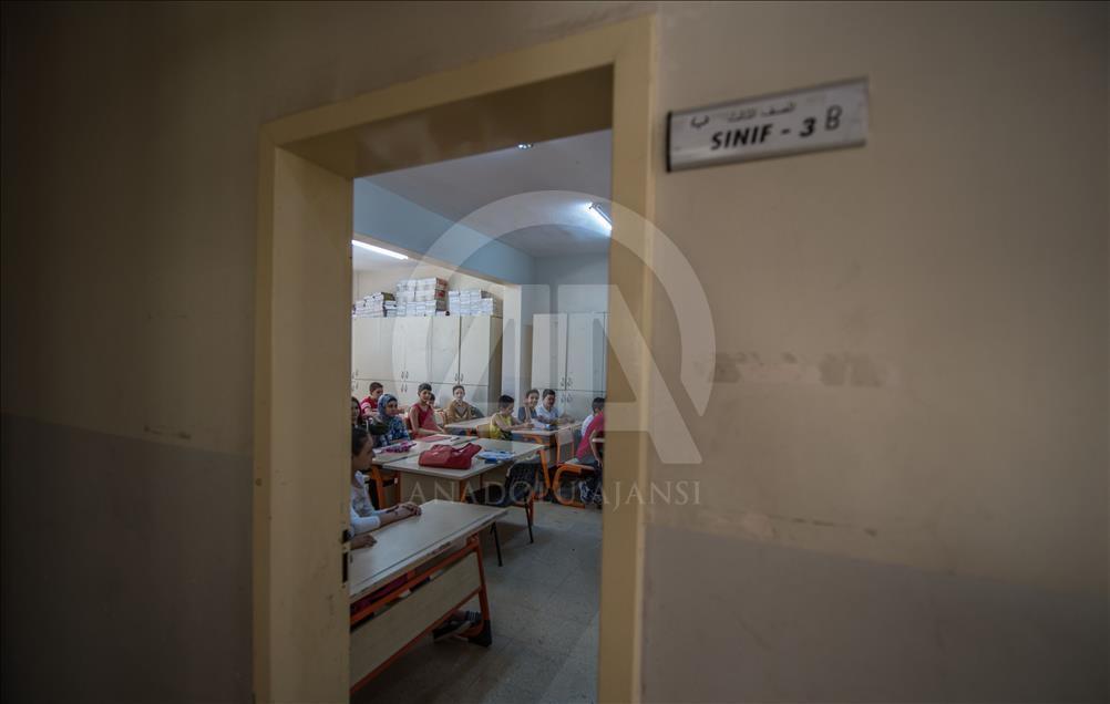 Syrian students go to school in Turkey's Sanliurfa