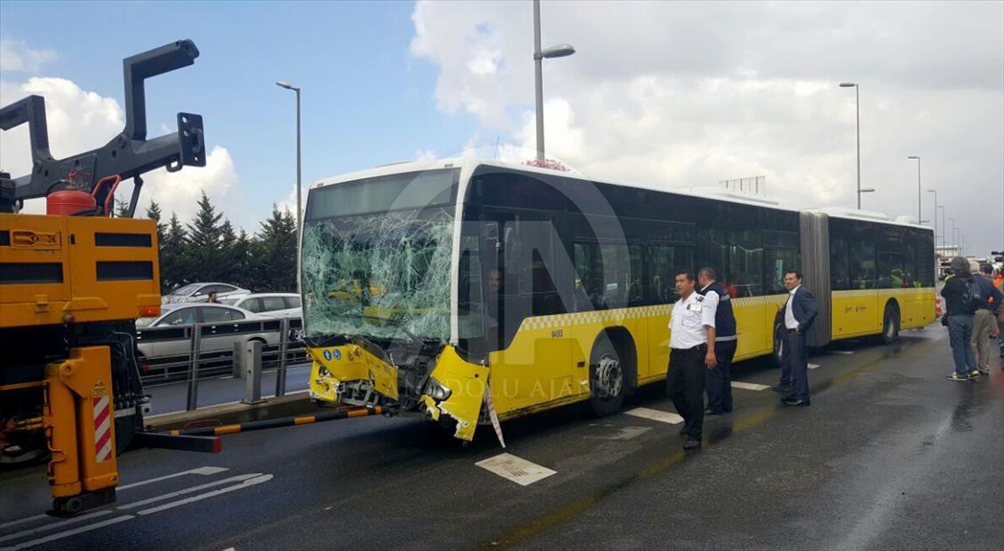 İstanbul'daki metrobüs kazası