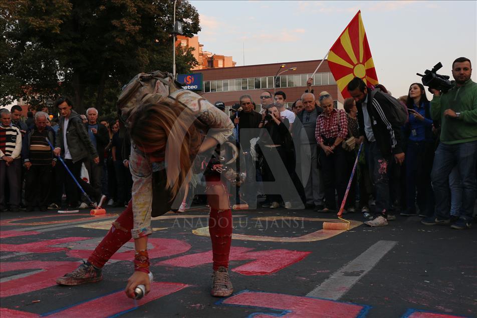 Makedonya'da hükümet karşıtı gösteri
