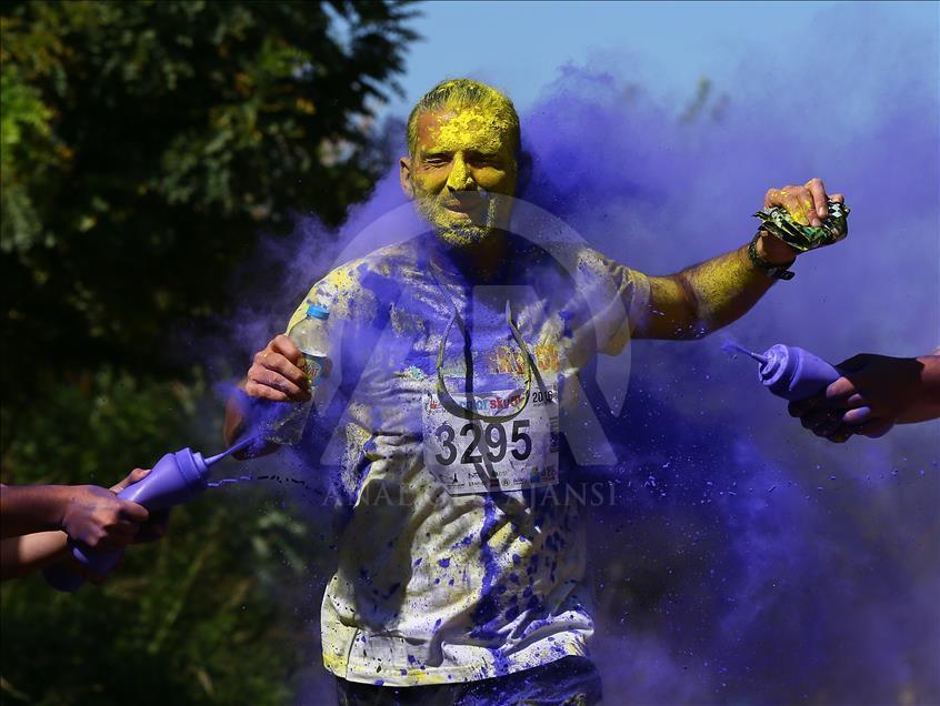 Color Sky 5K running fest in Izmir