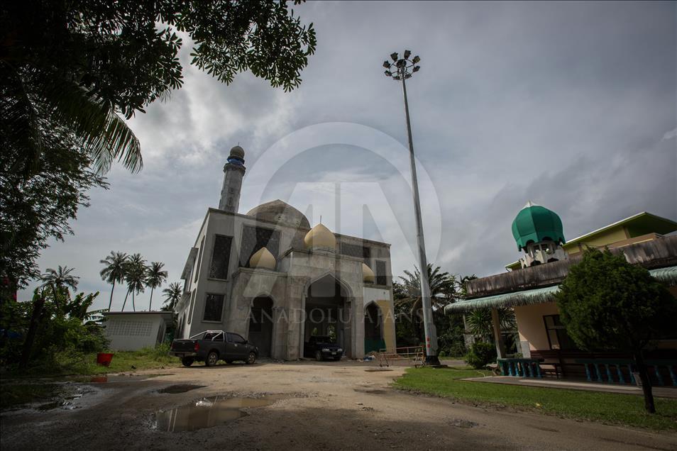 Muslim community grows in the southern island of Phuket