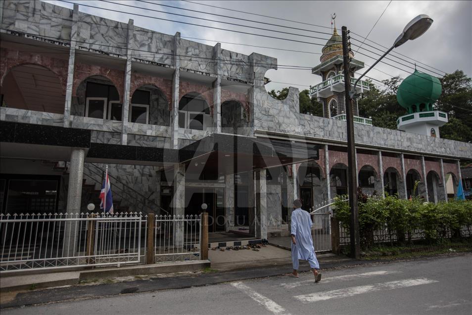 Muslim community grows in the southern island of Phuket