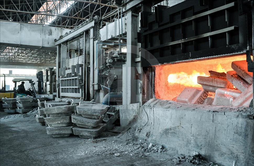 کارخانه آلومینیوم سازی آلومرول نوین اراک در استان مرکزی ایران