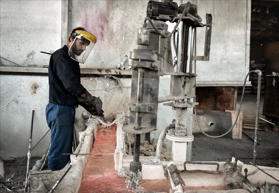 کارخانه آلومینیوم سازی آلومرول نوین اراک در استان مرکزی ایران