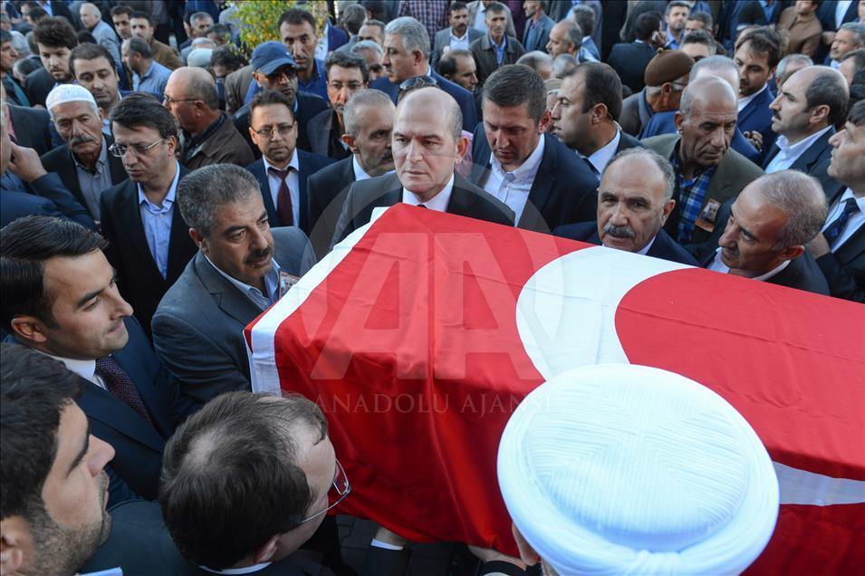 Van'daki AK Parti ilçe başkan yardımcısına terör saldırısı