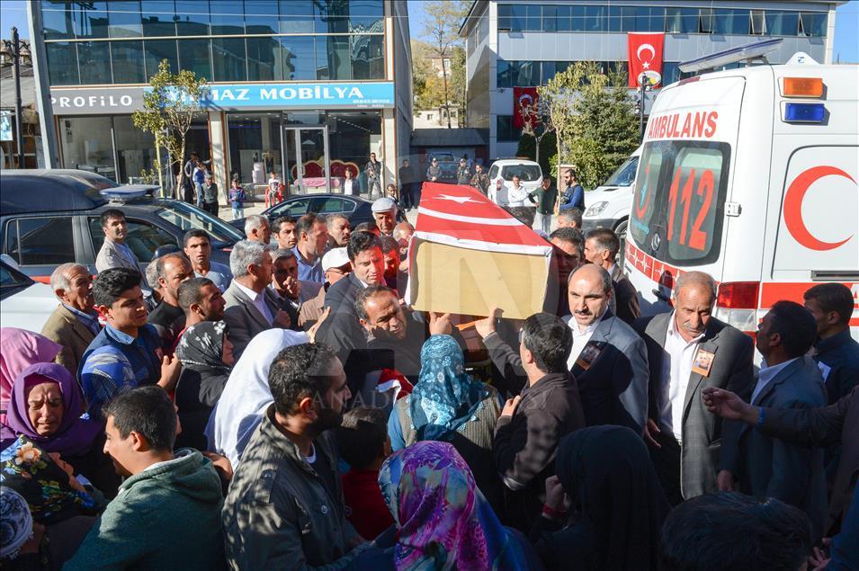Van'daki AK Parti ilçe başkan yardımcısına terör saldırısı