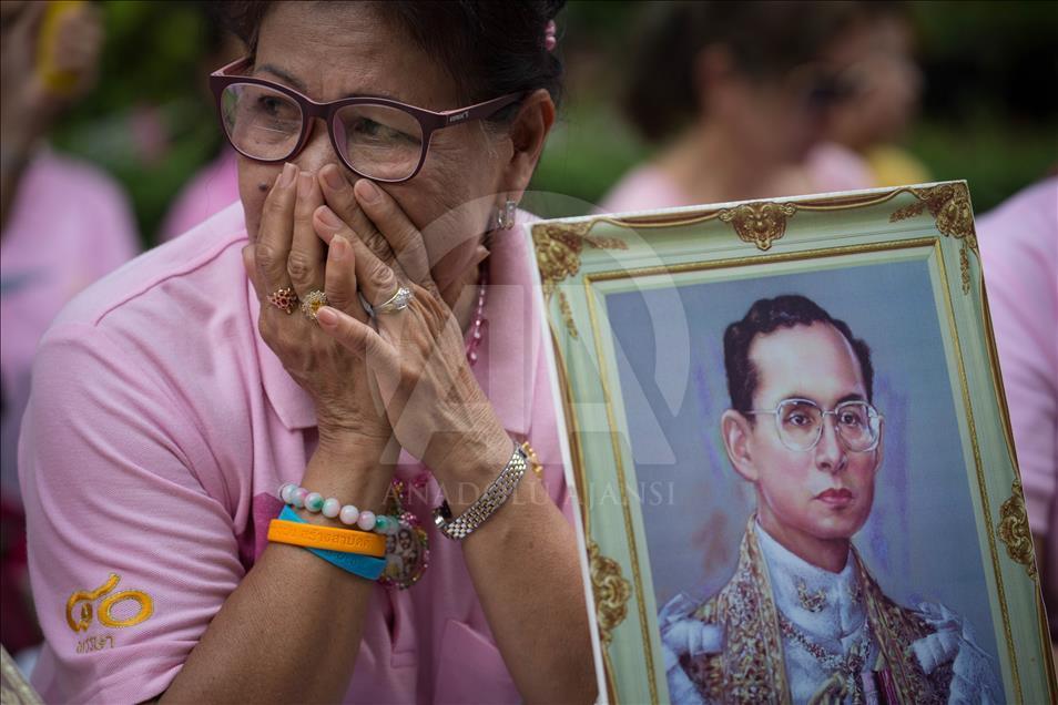 Tayland Kralı Bhumibol hayatını kaybetti