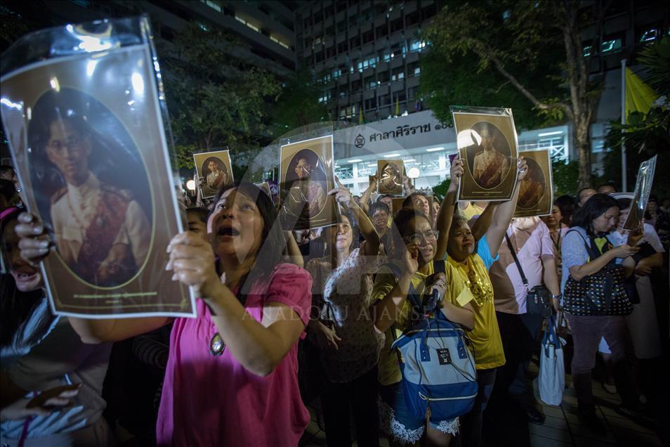 Tayland Kralı Bhumibol hayatını kaybetti