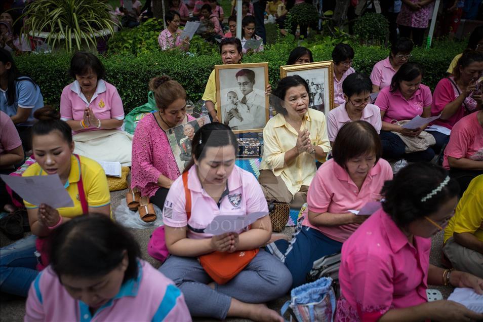Tayland Kralı Bhumibol hayatını kaybetti