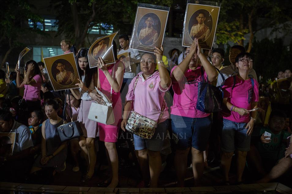 Tayland Kralı Bhumibol hayatını kaybetti