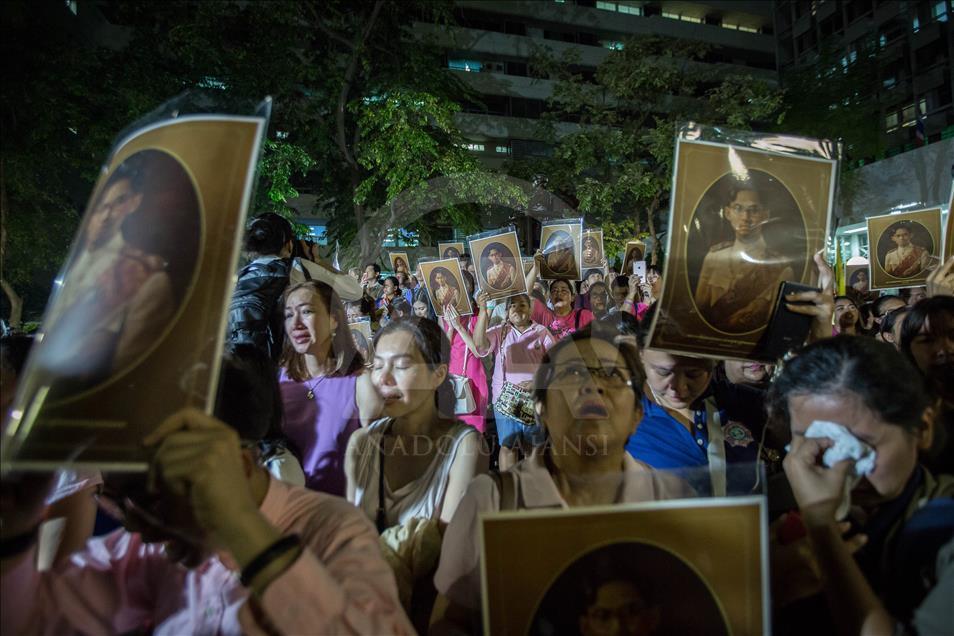Tayland Kralı Bhumibol hayatını kaybetti